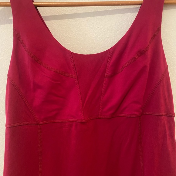 Lululemon Wrappers Delight Tank Top Red 8 Loose - Picture 5 of 10